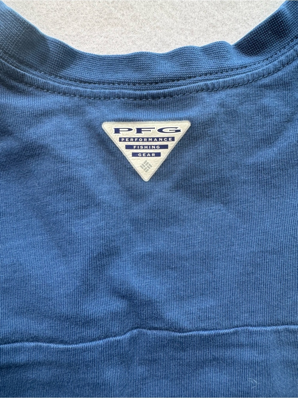 Columbia Women's Long-Sleeve Tee in Royal Blue with Pink Accent - Picture 4 of 4